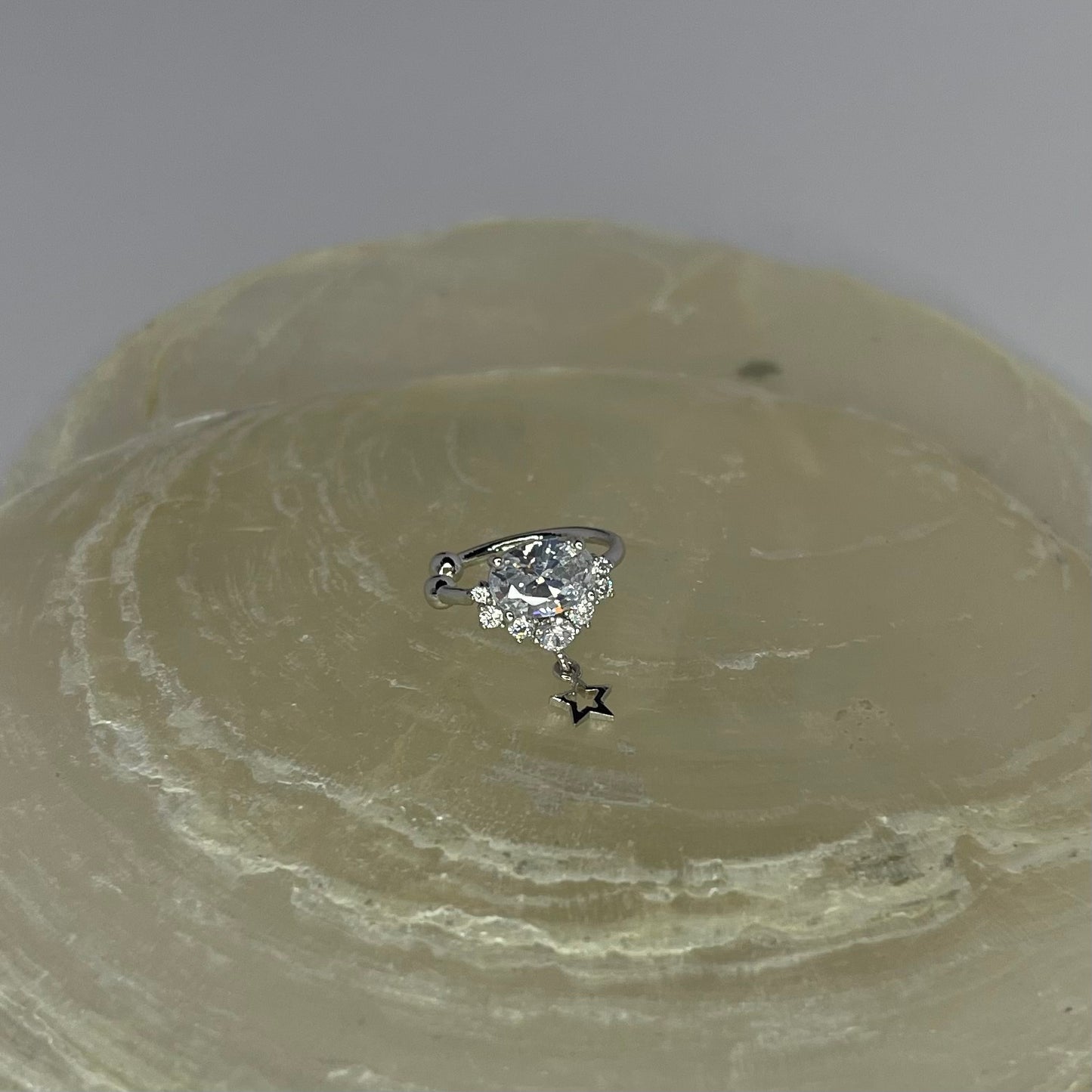 Sparkly Star Earcuff AECA060573