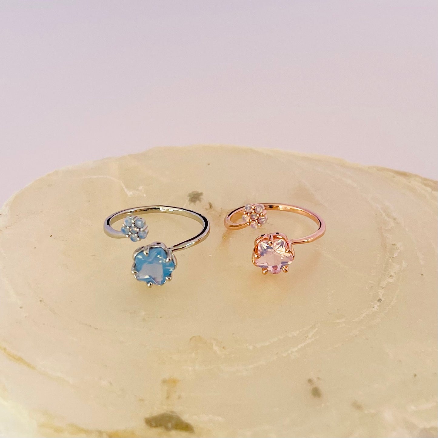 Clear Flower Ring NJJR1052