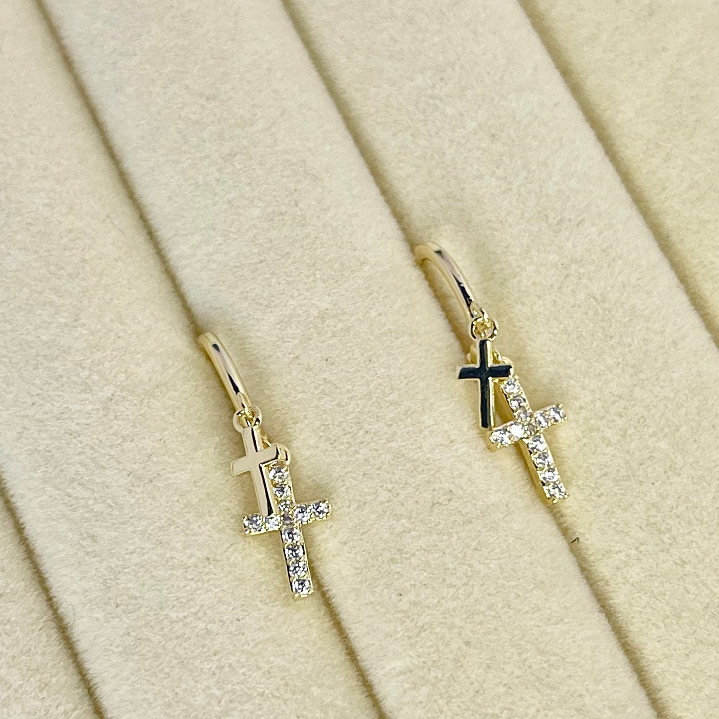 Elegant Cross Ohrringe SROBISS2-1F