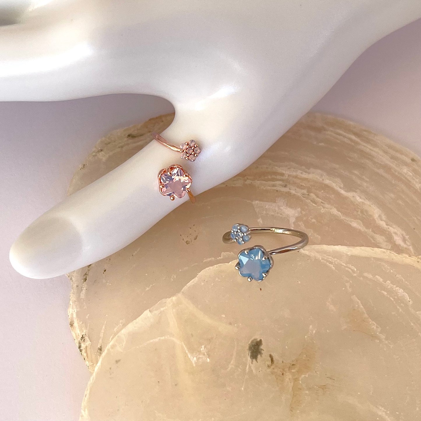 Clear Flower Ring NJJR1052