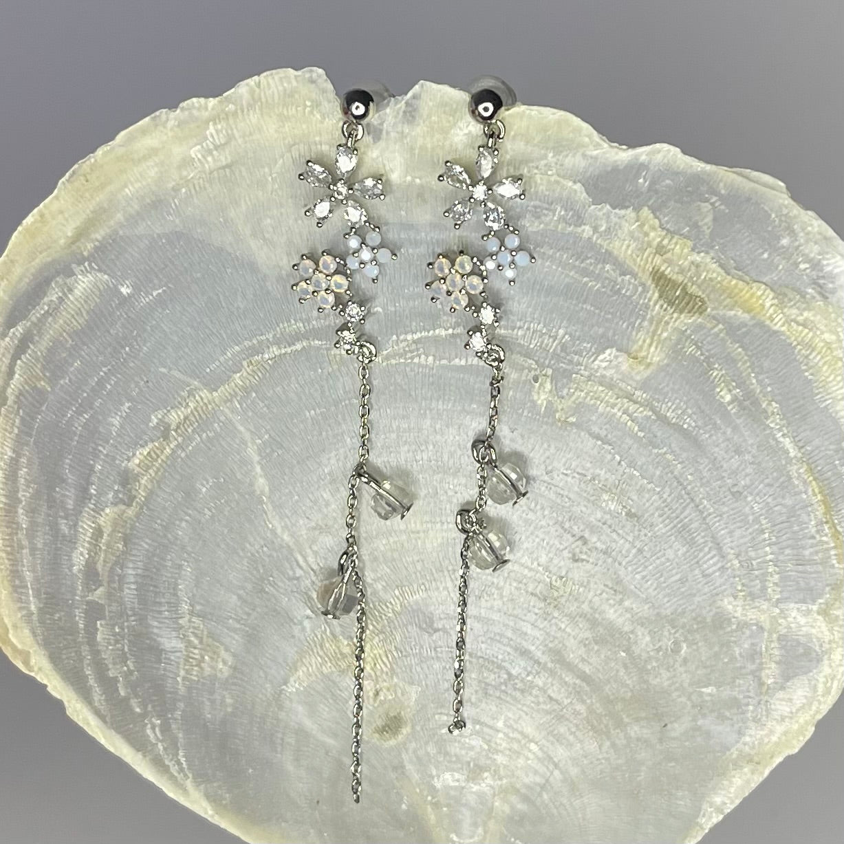 Flower and Raindrop Ohrringe AAEB089001