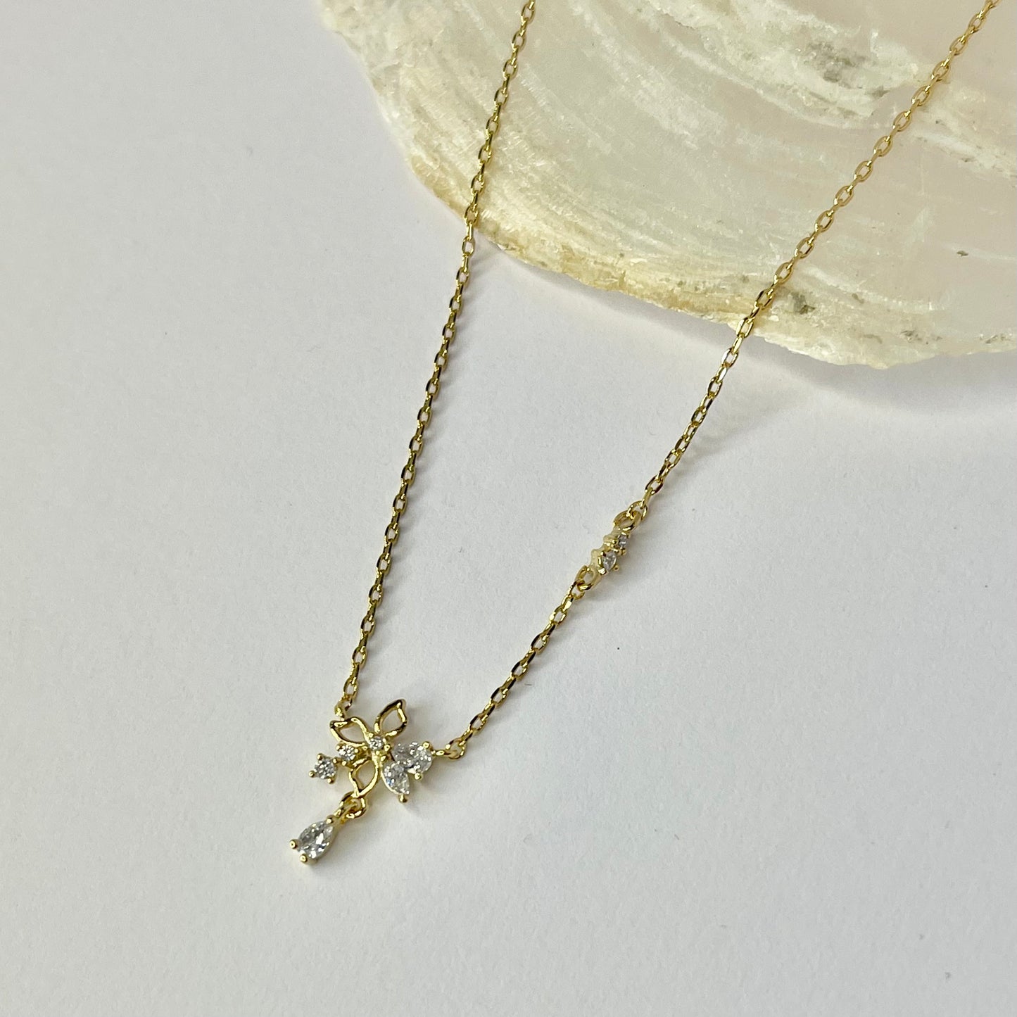 Petal Drop Halskette AANA240263